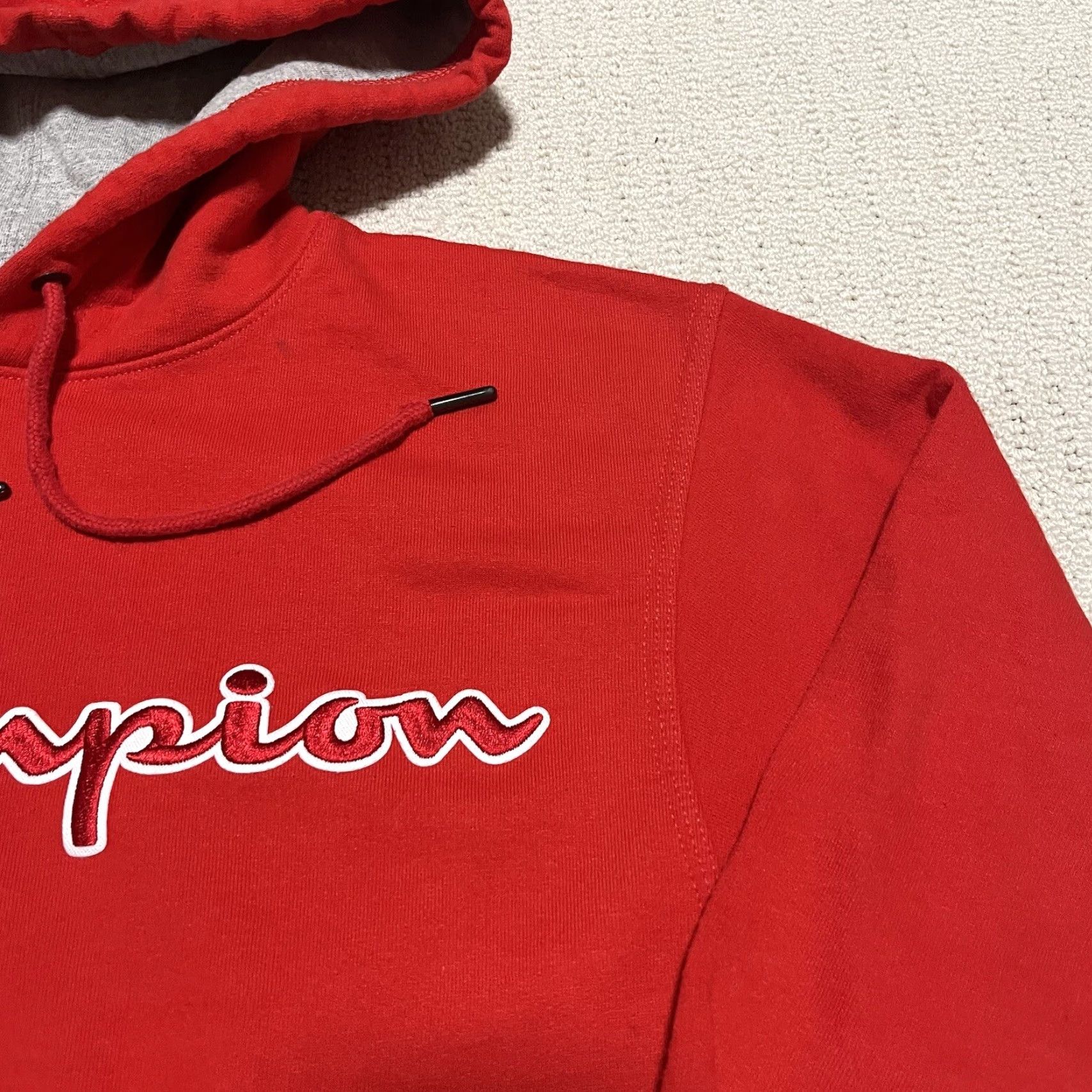 Champion Champion Hoodie Mens Small Red Embroidered Logo Pullover Sweatshirt Vintage Knit Cotton Polyester Heavyweight Hooded Pockets Classic Sports Logo Mens Size US S / EU 44-46 / 1 - 6 Thumbnail
