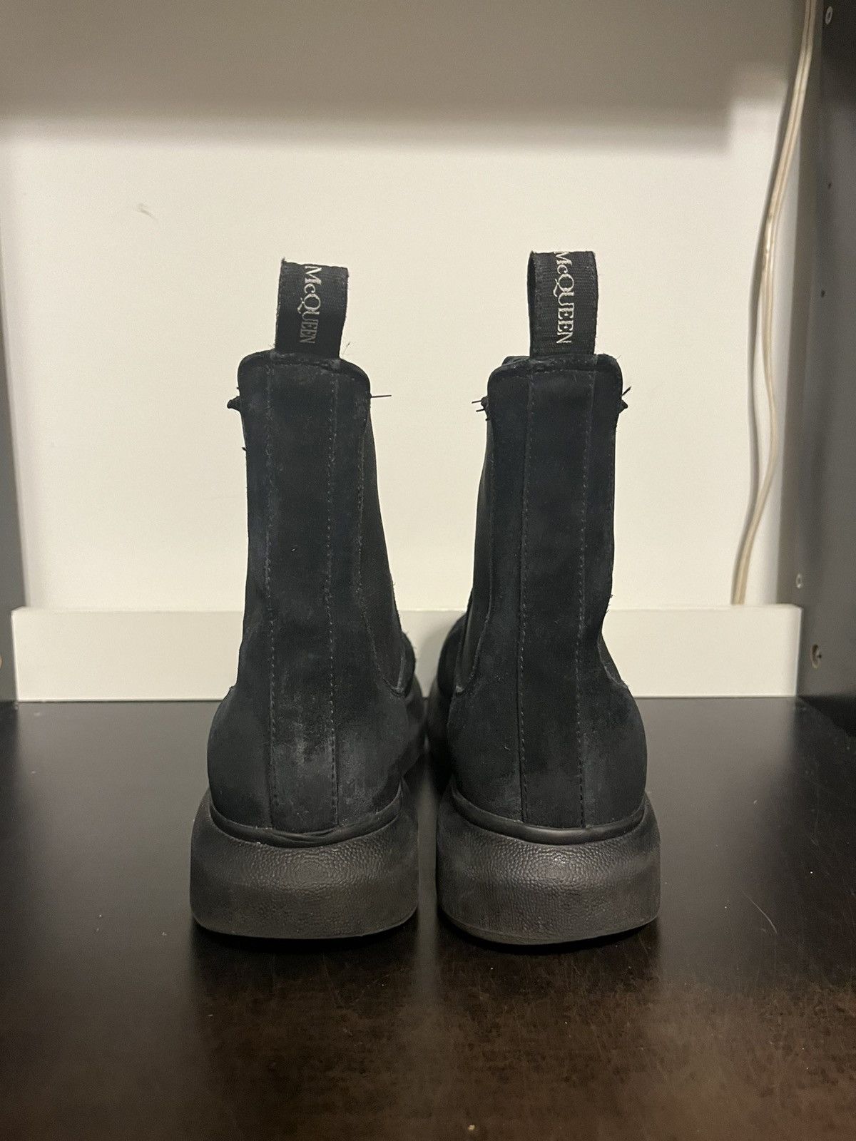 Alexander McQueen Alexander McQueen Chelsea Boot Black Suede Men’s 41.5 586198 Size US 8.5 / EU 41-42 - 6 Thumbnail