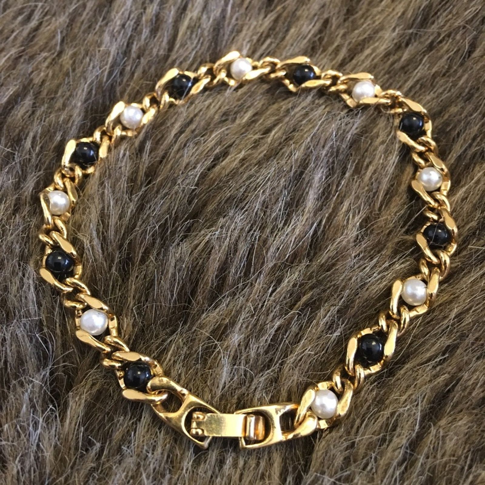 Vintage Vintage caged pearl gold tone link bracelet Size ONE SIZE - 4 Thumbnail