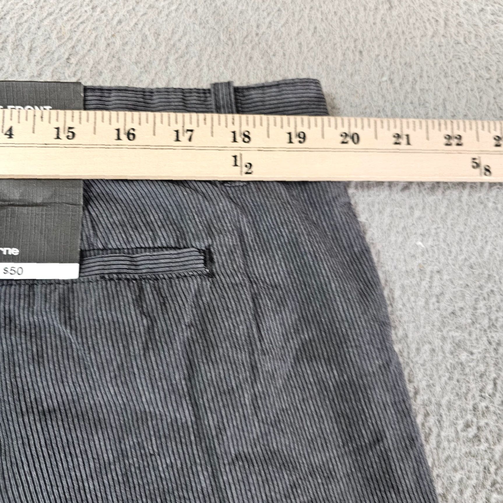 Liz Claiborne Claiborne Chino Shorts Mens 38 Black Stripe Cotton Flat Front 11" Inseam Easy Care Breathable Size US 38 / EU 54 - 5 Thumbnail