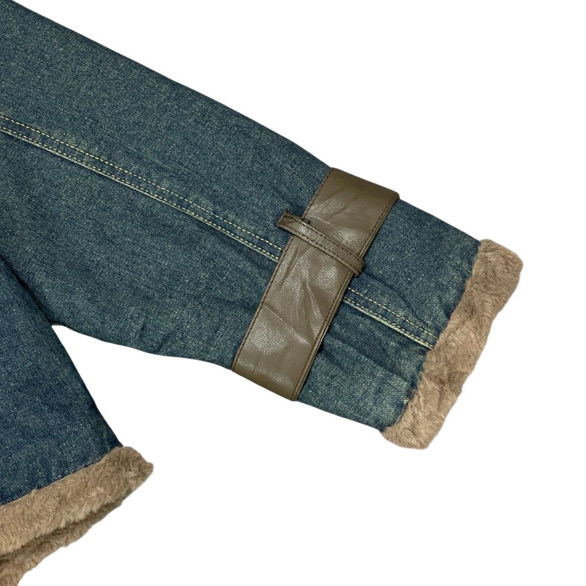 Japanese Brand Vintage Faux Fur Trimmed Denim Jacket — Leather Straps Size L / US 10 / IT 46 - 14 Thumbnail