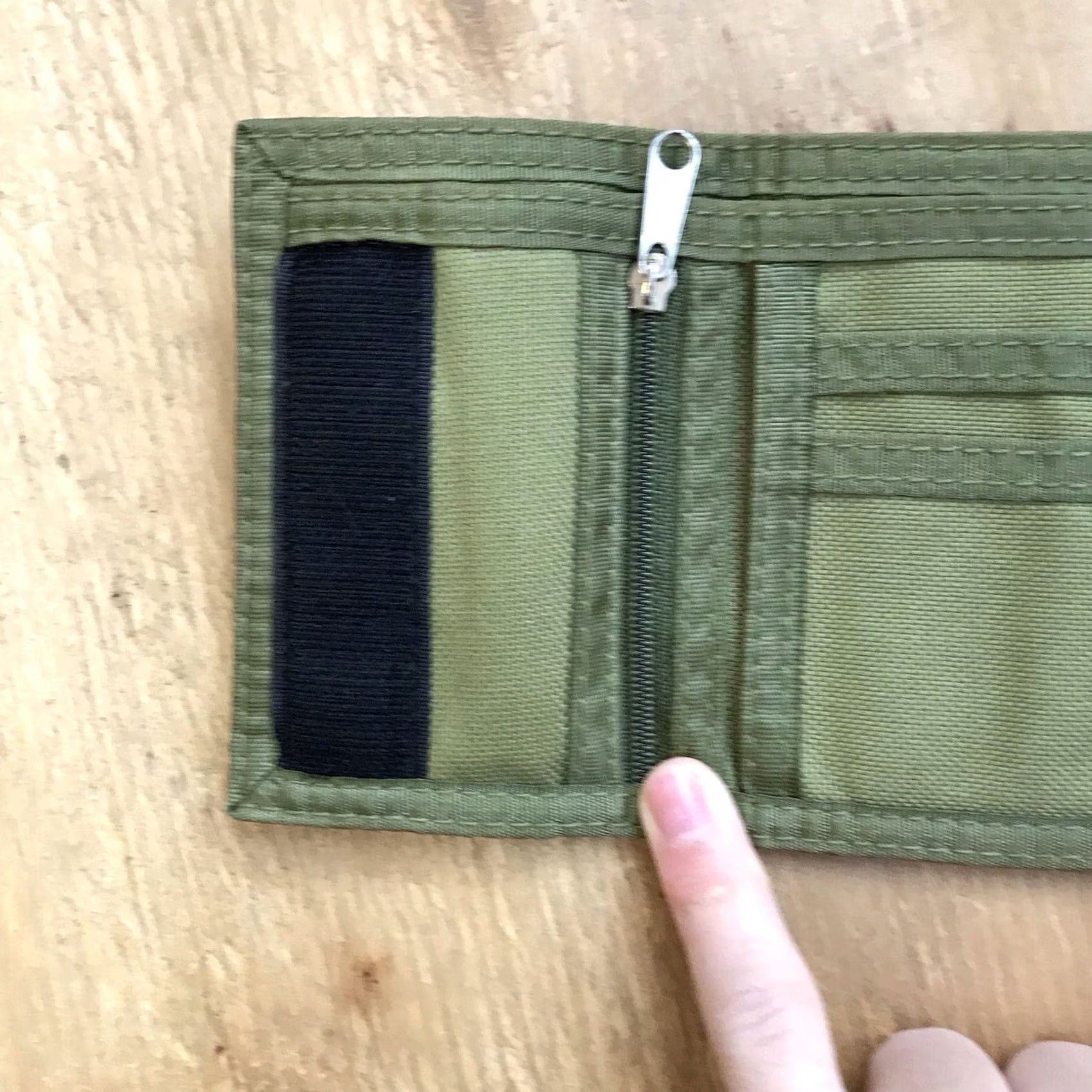 Element VINTAGE Element Skateboards Camo Tri-fold Wallet Unisex Wallet Trifold Camo 00s Skateboarding Accessories Mens Girls Boys Size ONE SIZE - 4 Thumbnail