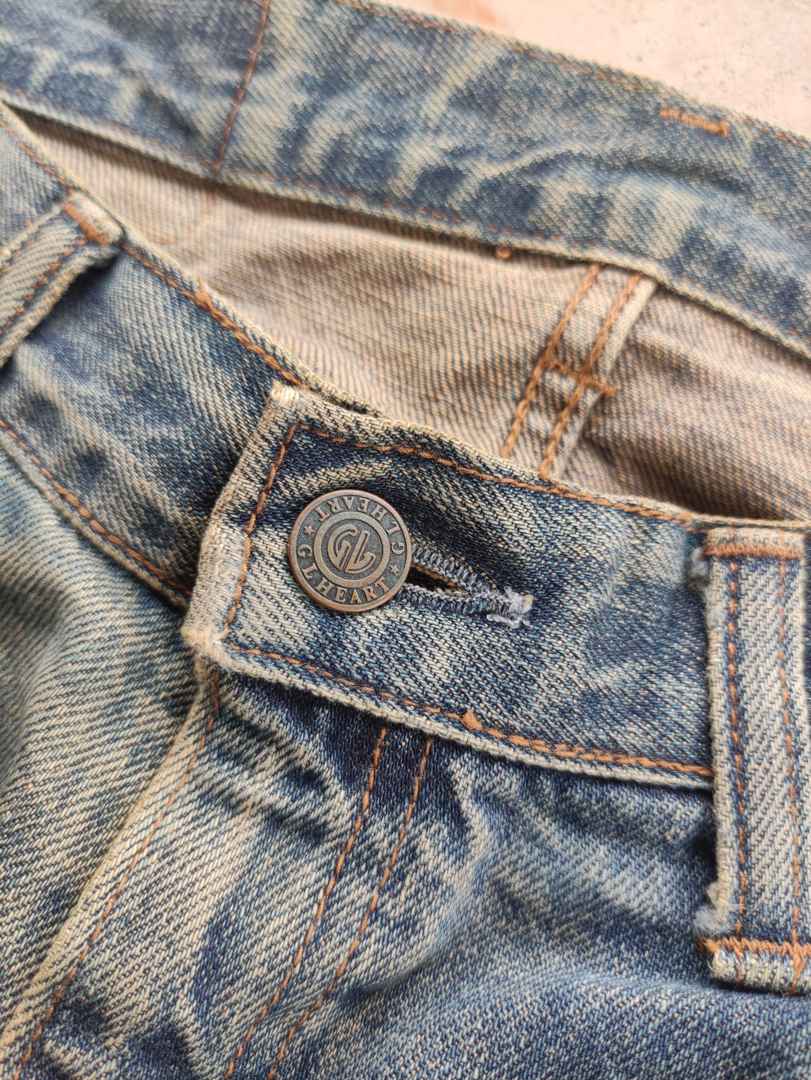 Japanese Brand Vintage GL Heart Japanese Baggy Rusty Distressed Faded Denim Size US 36 / EU 52 - 5 Thumbnail