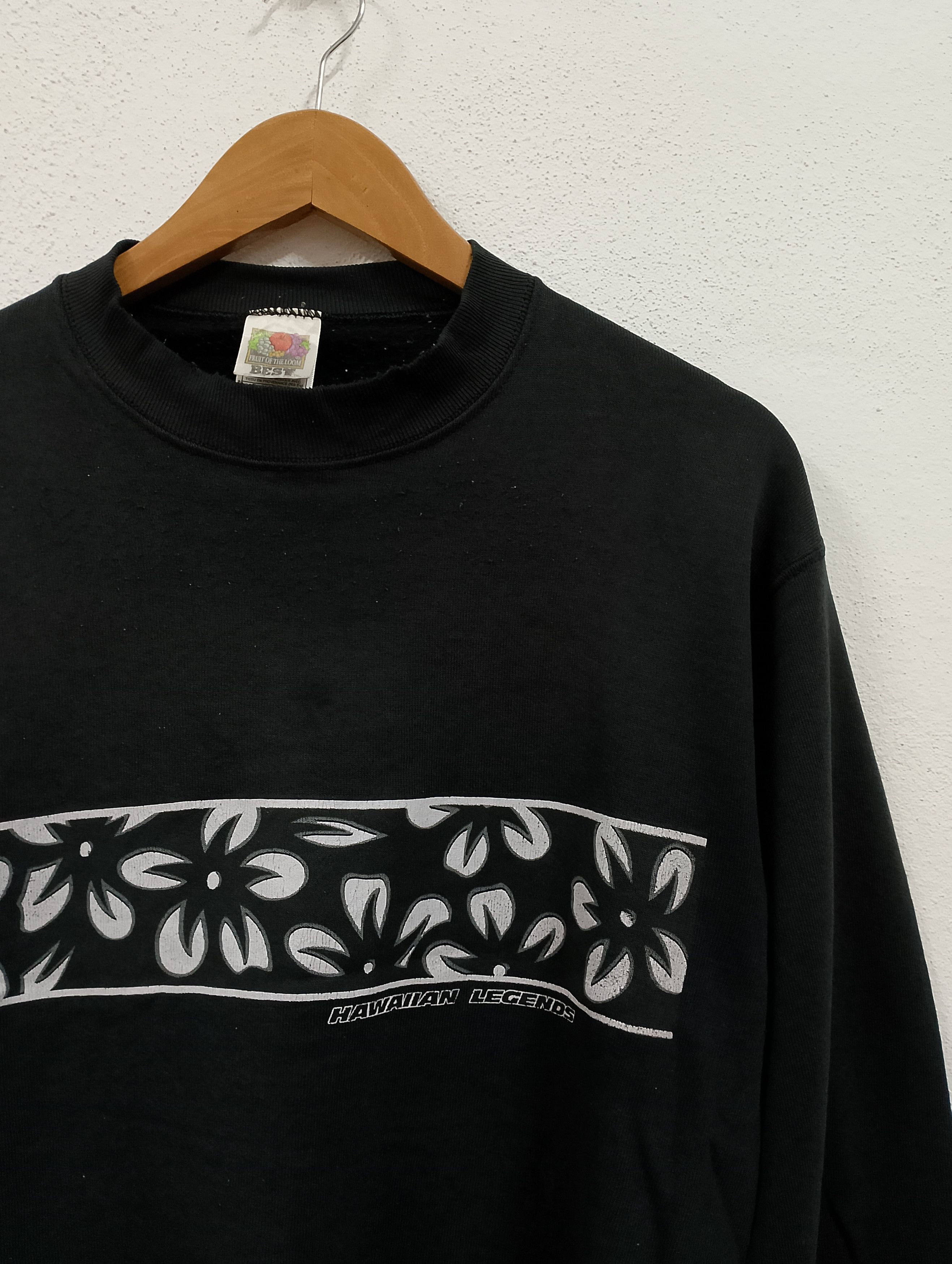 Vintage Vintage 90s Hawaiian Legends Black Floral Crewneck Sweatshir Size US XXS / EU 40 - 3 Thumbnail