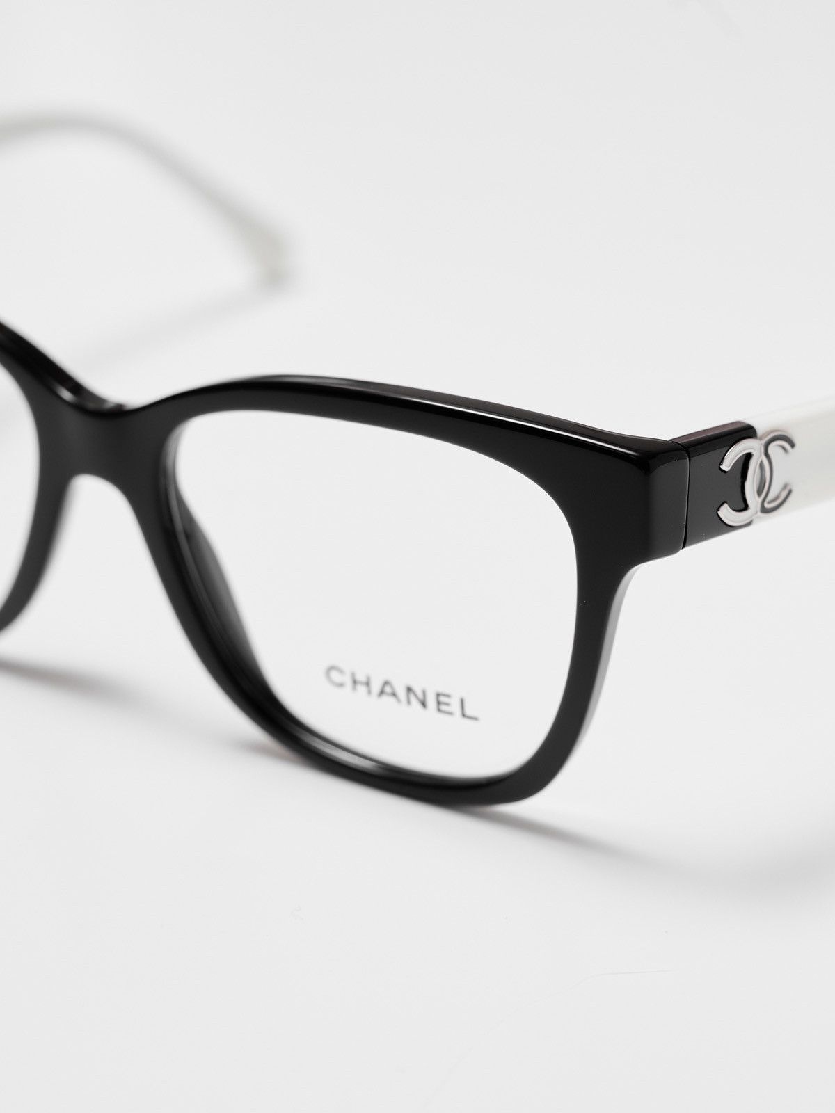 Chanel CHANEL 0CH3472 1656 BLACK WHITE Size ONE SIZE - 9 Thumbnail