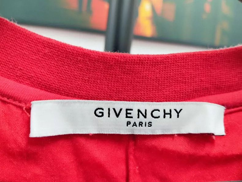 Givenchy Givenchy Red Short Sleeve S Size Size US S / EU 44-46 / 1 - 3 Thumbnail