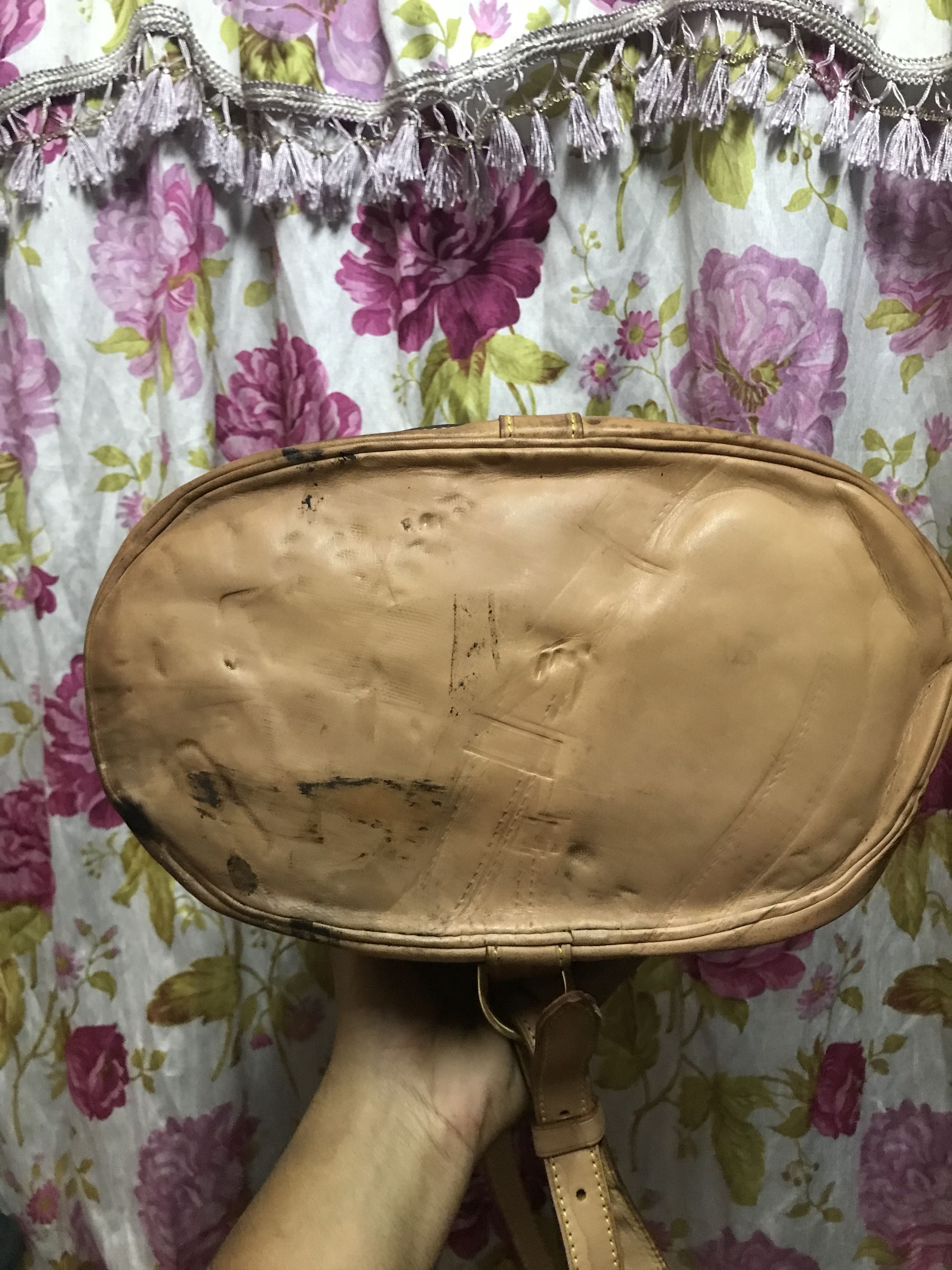 Louis Vuitton Authentic Louis Vuitton Randonnee Size ONE SIZE - 10 Thumbnail