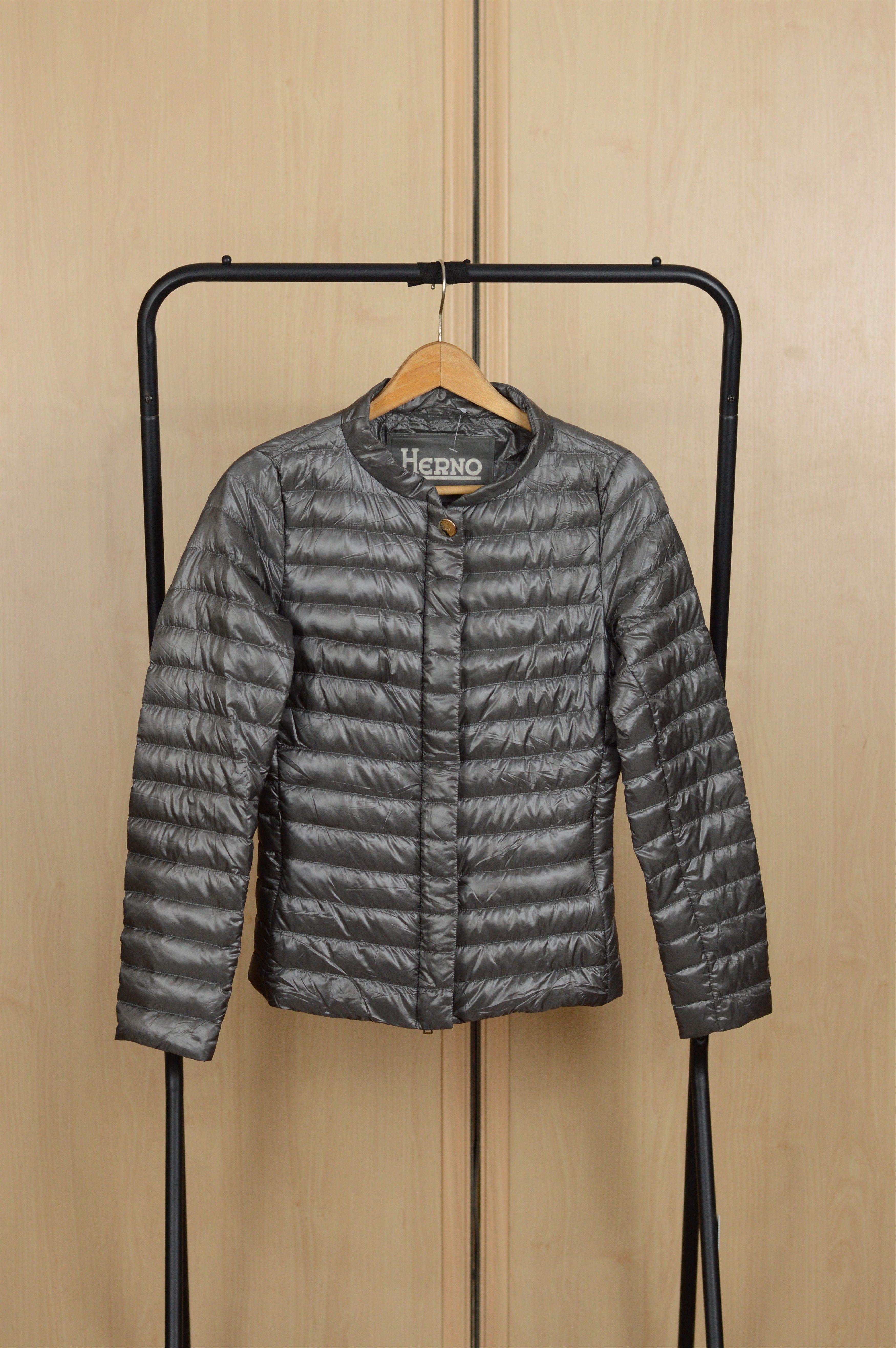HERNO｜DOWN JACKETS (PI002030D 12017Z 9480) CLEOFE in Grey for Women | Herno®