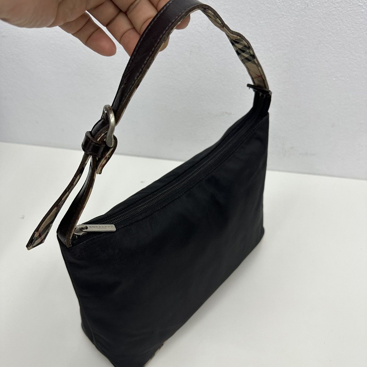 Burberry AUTHENTIC BURBERRY LINDON BLUE LABEL NOVA CHECK SHOULDER BAG Size ONE SIZE - 6 Thumbnail