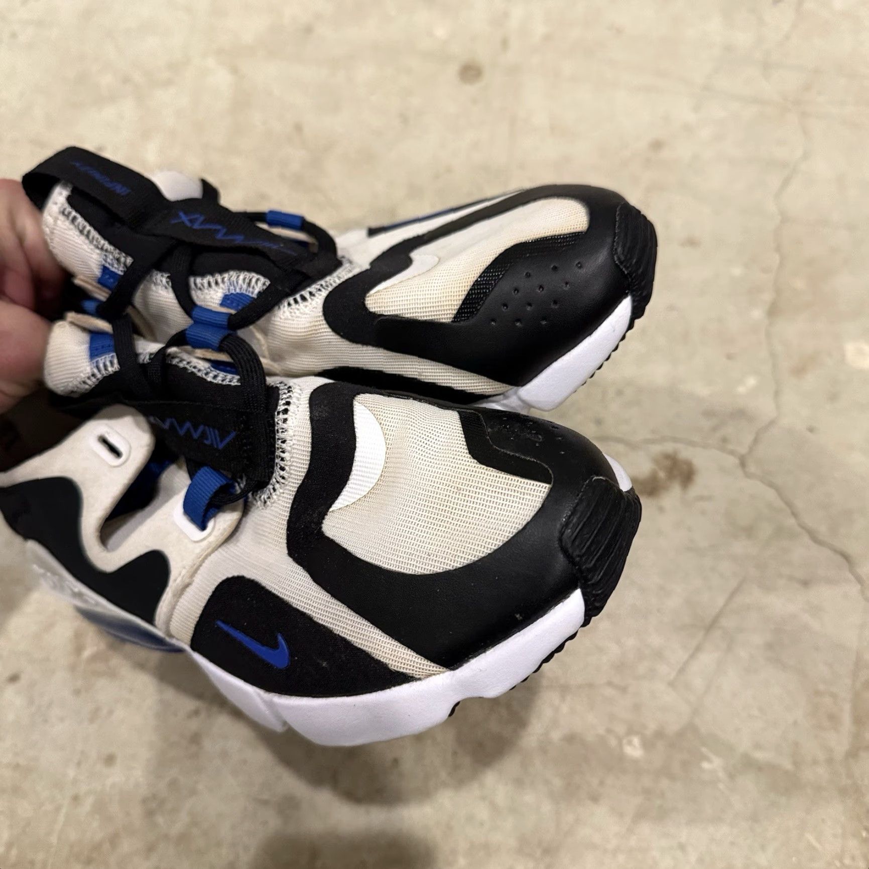 Nike Nike Air Max Infinity Sneakers Men’s Size 6.5 Black Game Royal Textile Rubber Foam Lower Top Casual Running & Jogging Sen Tread 2020 Size US 7 / EU 40 - 5 Thumbnail