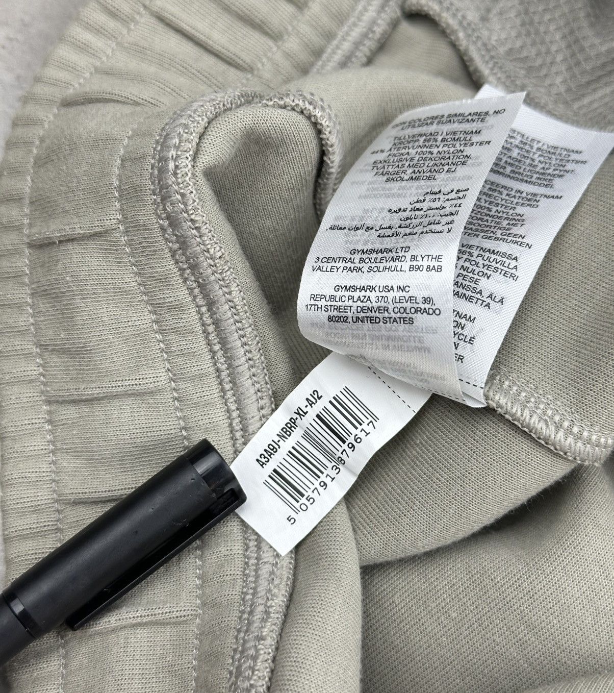 Gymshark Gymshark Cargo Shorts Men XL Grey Green Hybrid Heavy Cotton Size US 36 / EU 52 - 9 Thumbnail