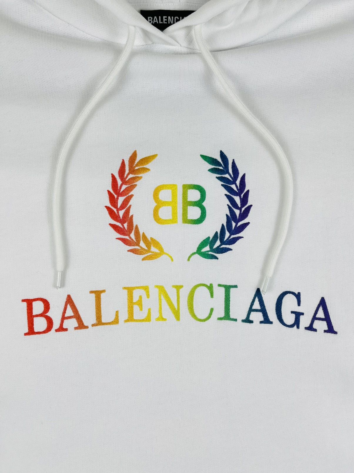 Balenciaga SS19 Balenciaga Rainbow Crest Logo Embroidered Hoodie White Size US L / EU 52-54 / 3 - 3 Thumbnail