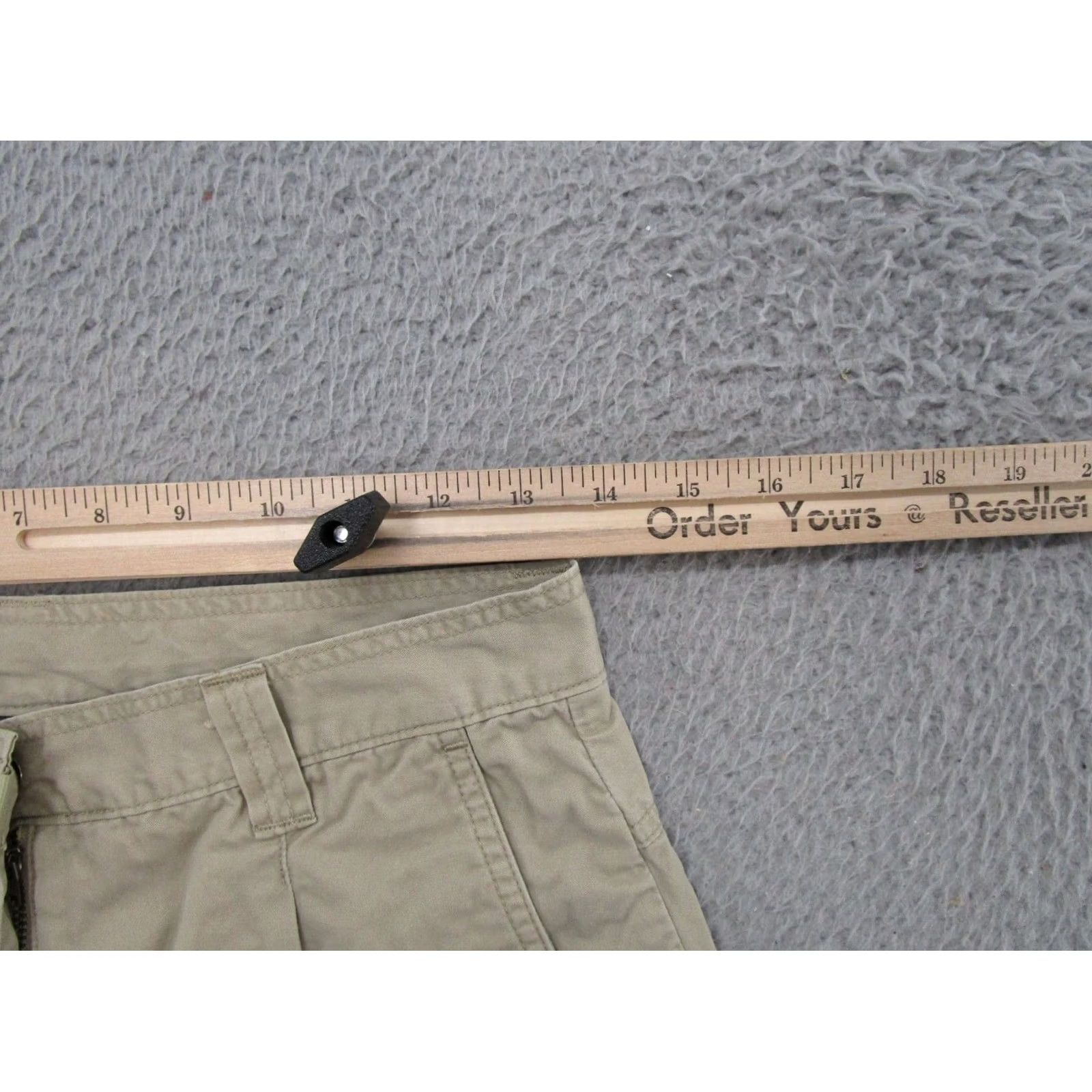 Vintage Woolrich Womens 4 Beige Pleated Hiking High Rise Mom Shorts Outdoor Khaki Size 27" / US 4 / IT 40 - 3 Thumbnail