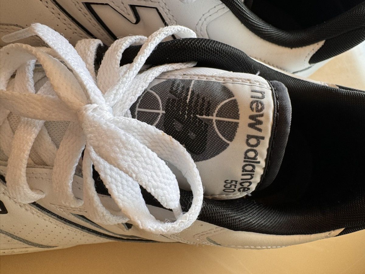 New Balance ***NEW BALANCA 550 WHITE BLACK Size US 11 / EU 44 - 6 Thumbnail