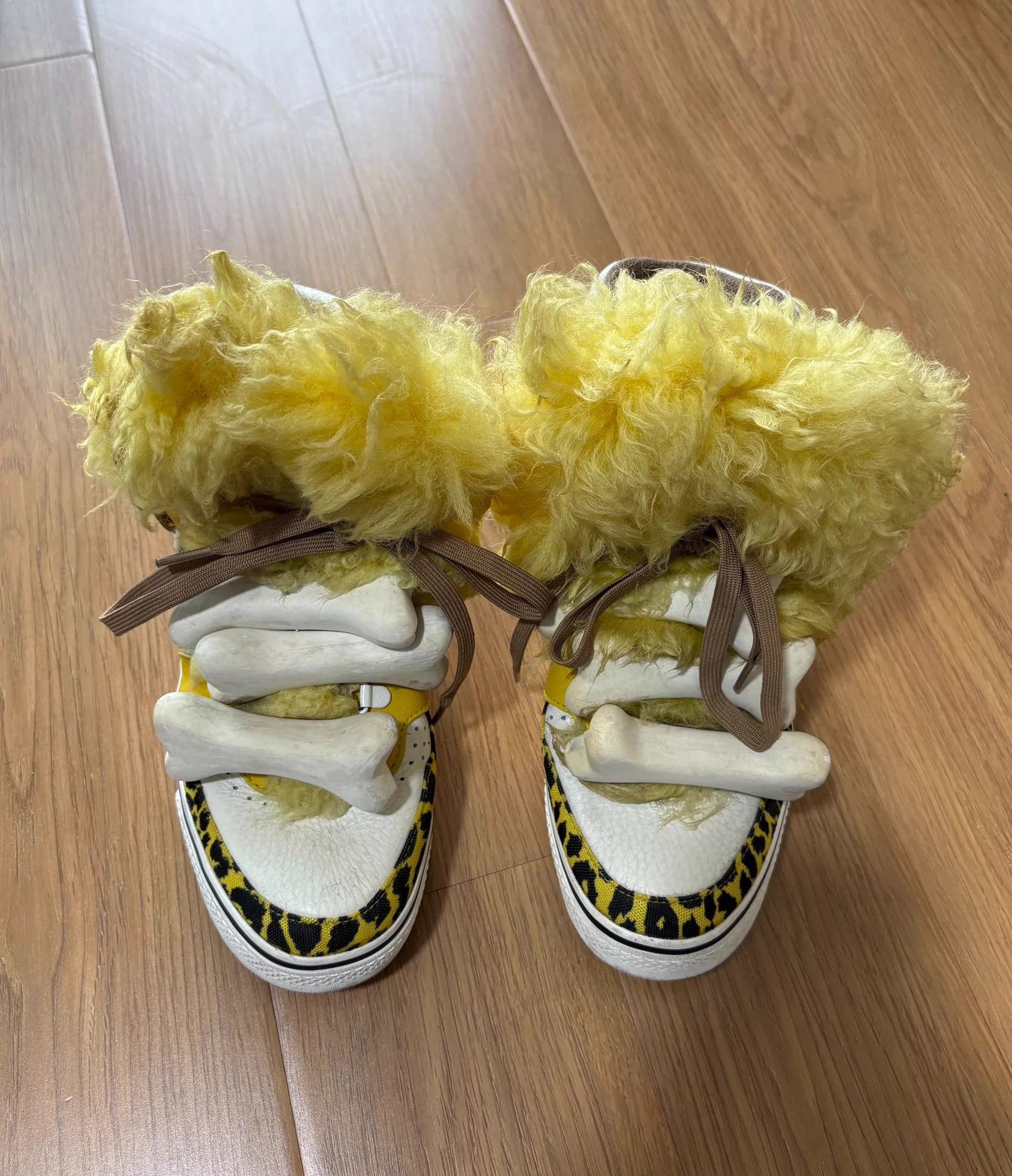 Adidas Adidas x JS 2015SS Vintage Yellow Fur Bone Shoes 40.5 Size US 7.5 / EU 40-41 - 1 Thumbnail