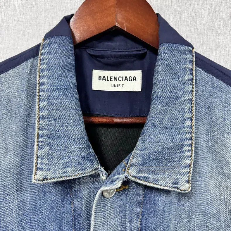 Balenciaga Balenciaga Front and Back Stitched Denim Jacket Size US L / EU 52-54 / 3 - 4 Thumbnail