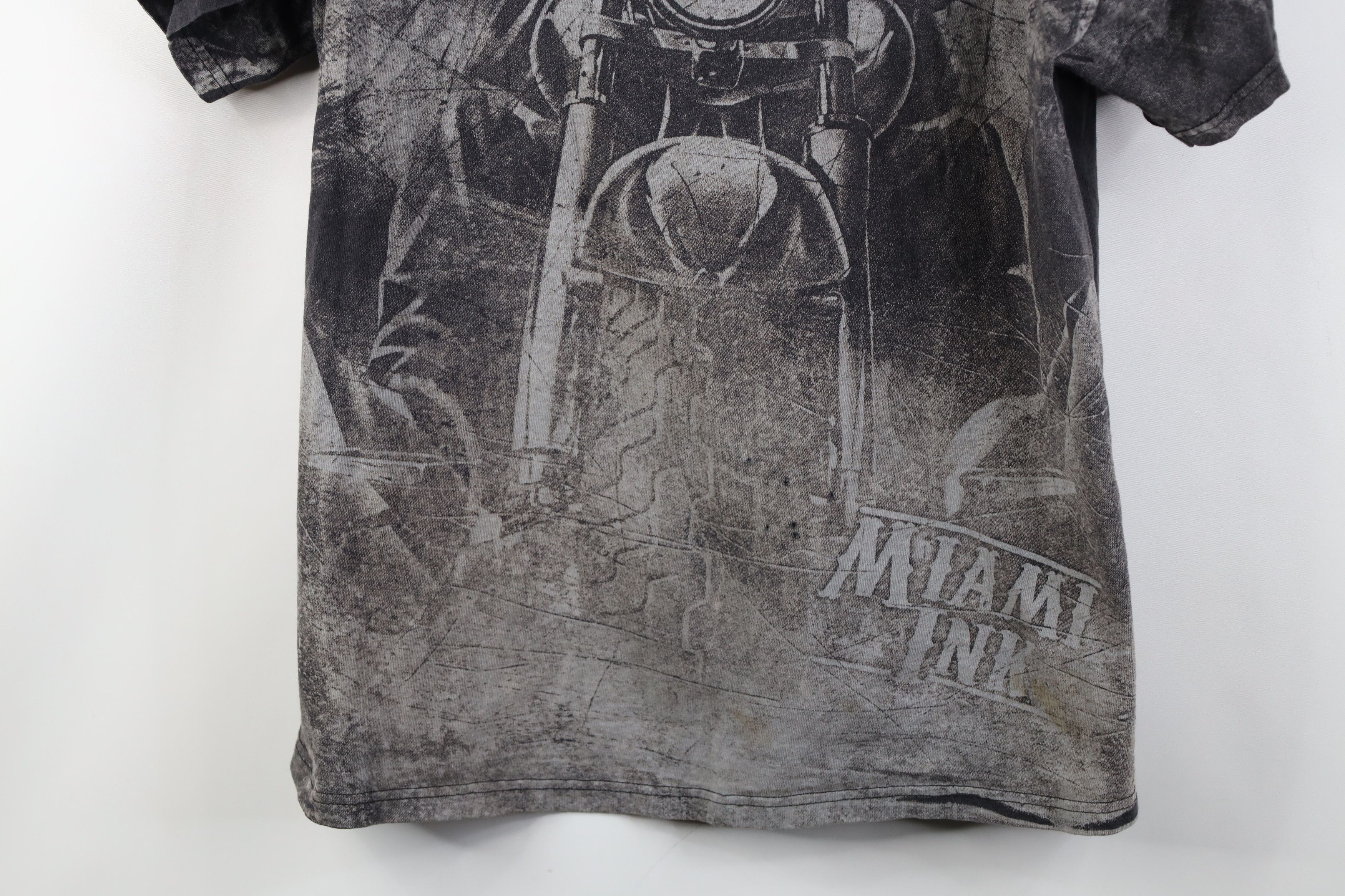 Vintage Vintage Y2K Streetwear Miami Ink Skeleton Acid Wash T-Shirt Size US L / EU 52-54 / 3 - 3 Thumbnail