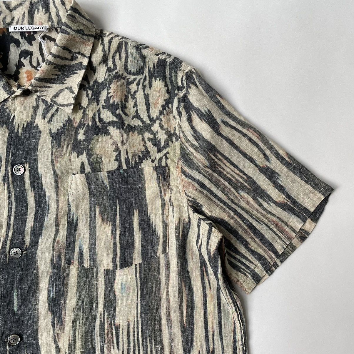 Our Legacy S/S 21 ‘Hanabi’ Print Box Shirt Size US L / EU 52-54 / 3 - 7 Thumbnail