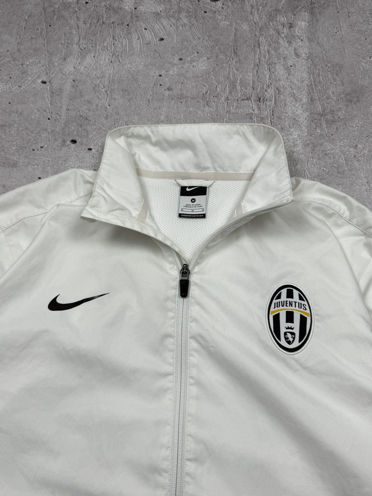 Nike × Vintage Vintage Nike Juventus Blockcore Nylon Track Jacket Size US M / EU 48-50 / 2 - 4 Thumbnail