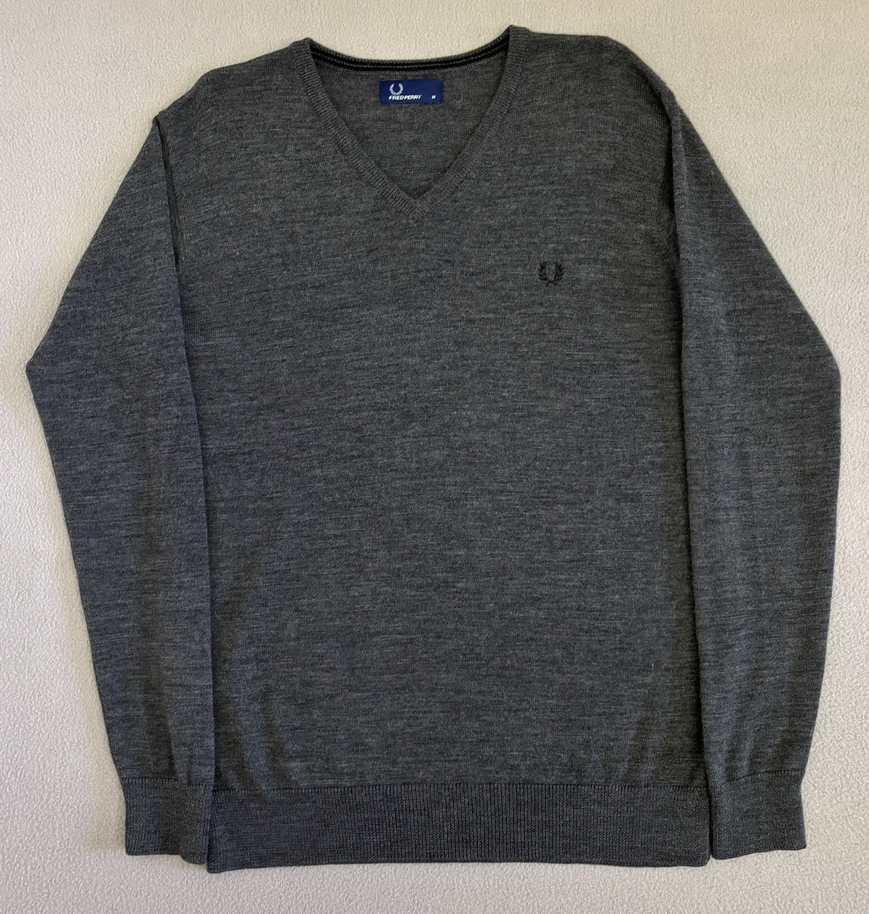 Fred Perry Fred Perry V-neck 100% Wool Sweater Medium Size US M / EU 48-50 / 2 - 5 Thumbnail