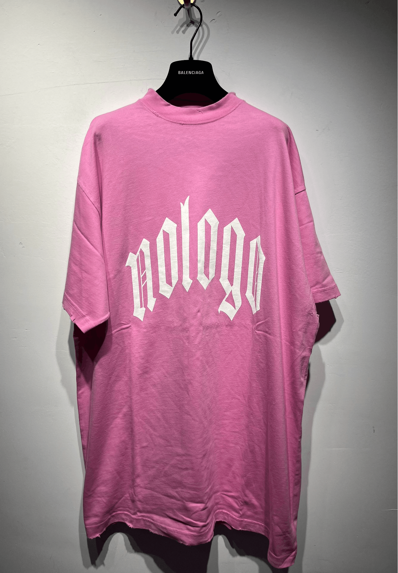 Balenciaga Balenciaga Retro Pink T-Shirt 1 Women Size XS / US 0-2 / IT 36-38 - 1 Thumbnail