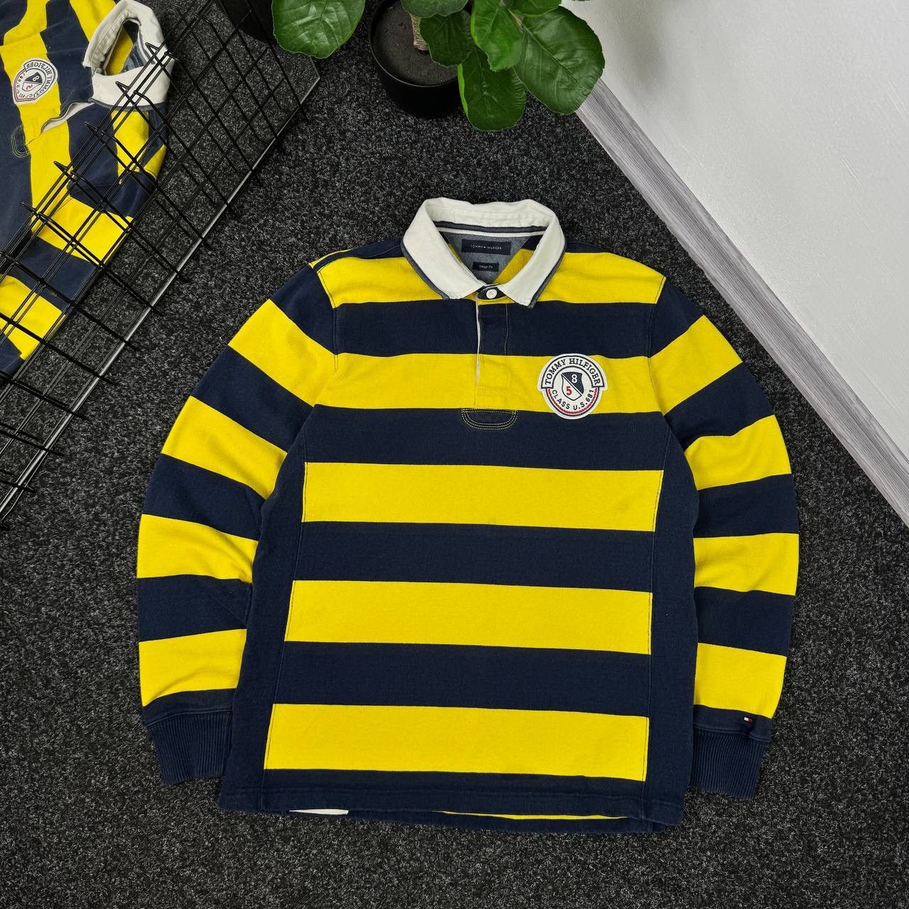 Tommy Hilfiger Rugby stripped vintage Tommy Hilfiger jersey size L Size US L / EU 52-54 / 3 - 2 Thumbnail