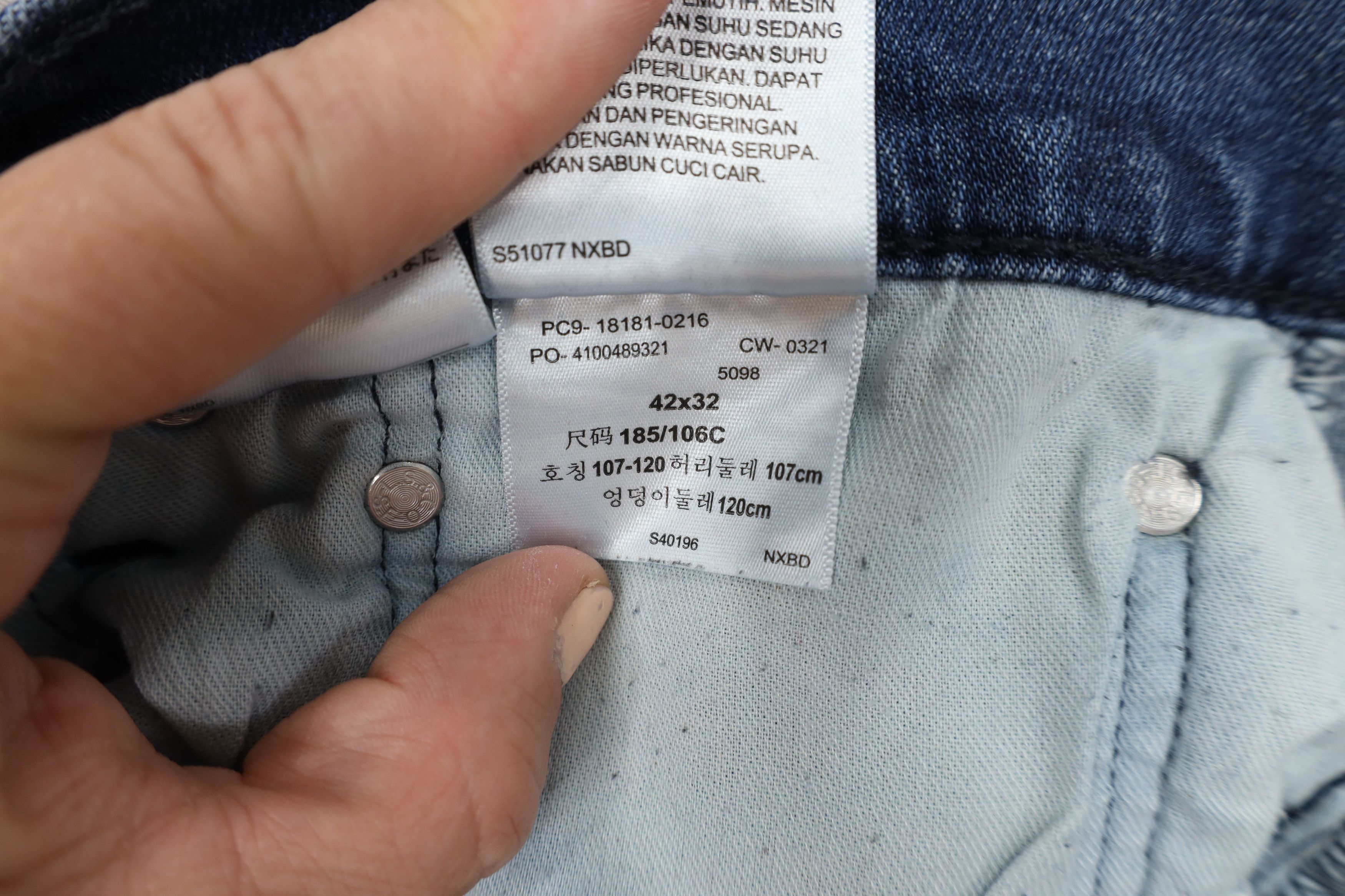 Levi's Vintage Y2K Levis 541 Stretch Athletic Fit Denim Jeans Blue Size US 42 / EU 58 - 10 Thumbnail