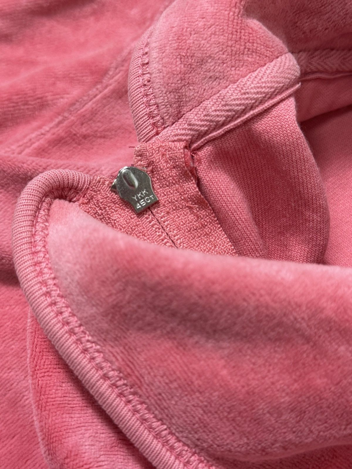 Juicy Couture VINTAGE JUICY COUTURE 2000s VELOUR ZIP HOODIE Size S / US 4 / IT 40 - 5 Thumbnail