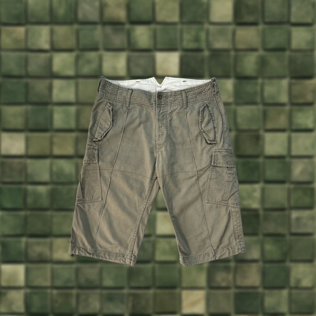 Diesel VINTAGE Diesel Cargo Shorts Military Army Khaki Men Size 31 Regular 31 Khaki Diesel Cargo Shorts 90s Streetwear Mens Size US 31 - 1 Thumbnail