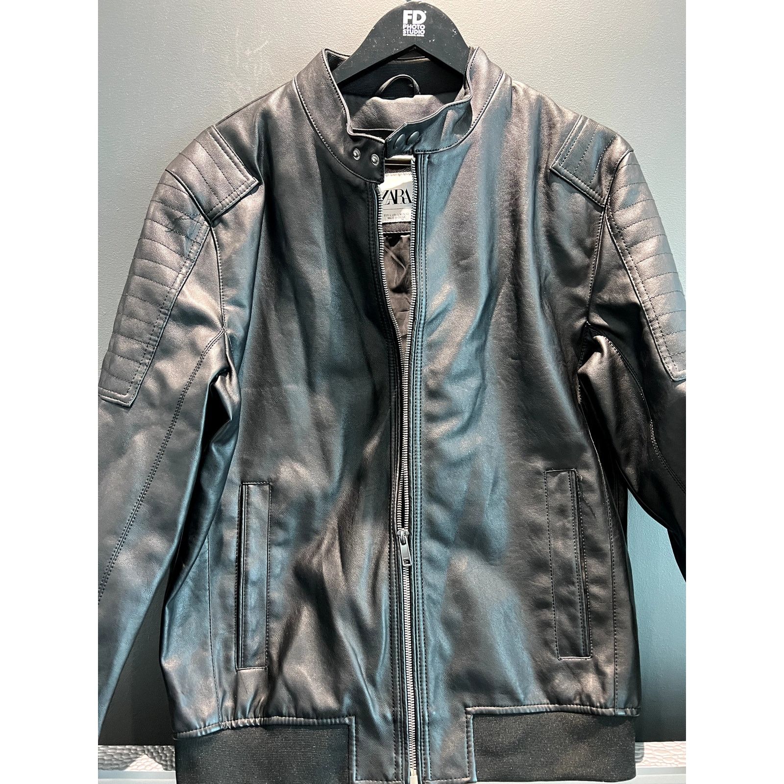 Zara ZARA Large Oil-Black Leather Biker Jacket Mens Size US L / EU 52-54 / 3 - 1 Thumbnail