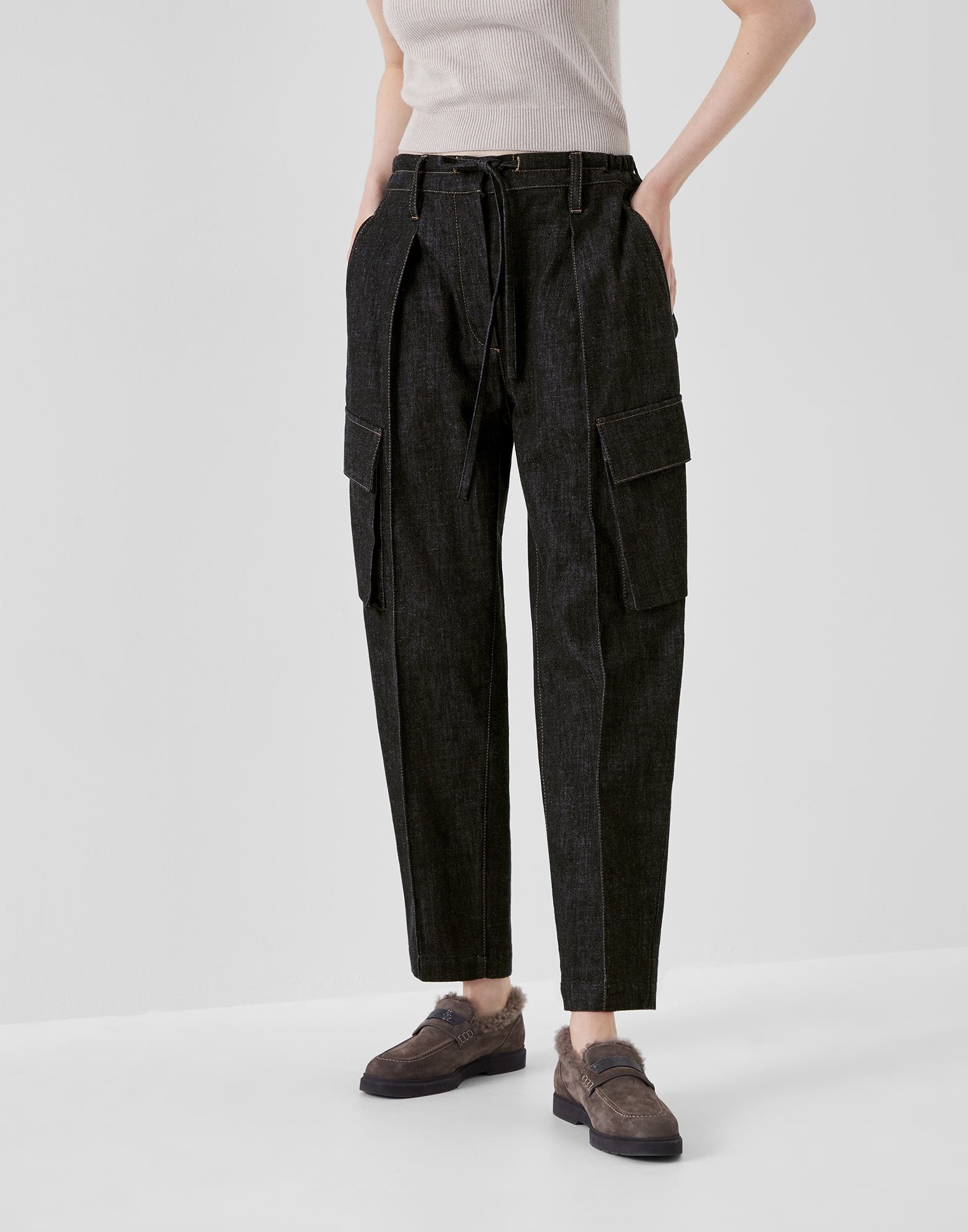 Brunello Cucinelli o1y0725 Denim Cargo Pant in Black Size 25" / US 0 / IT 36 - 1 Thumbnail