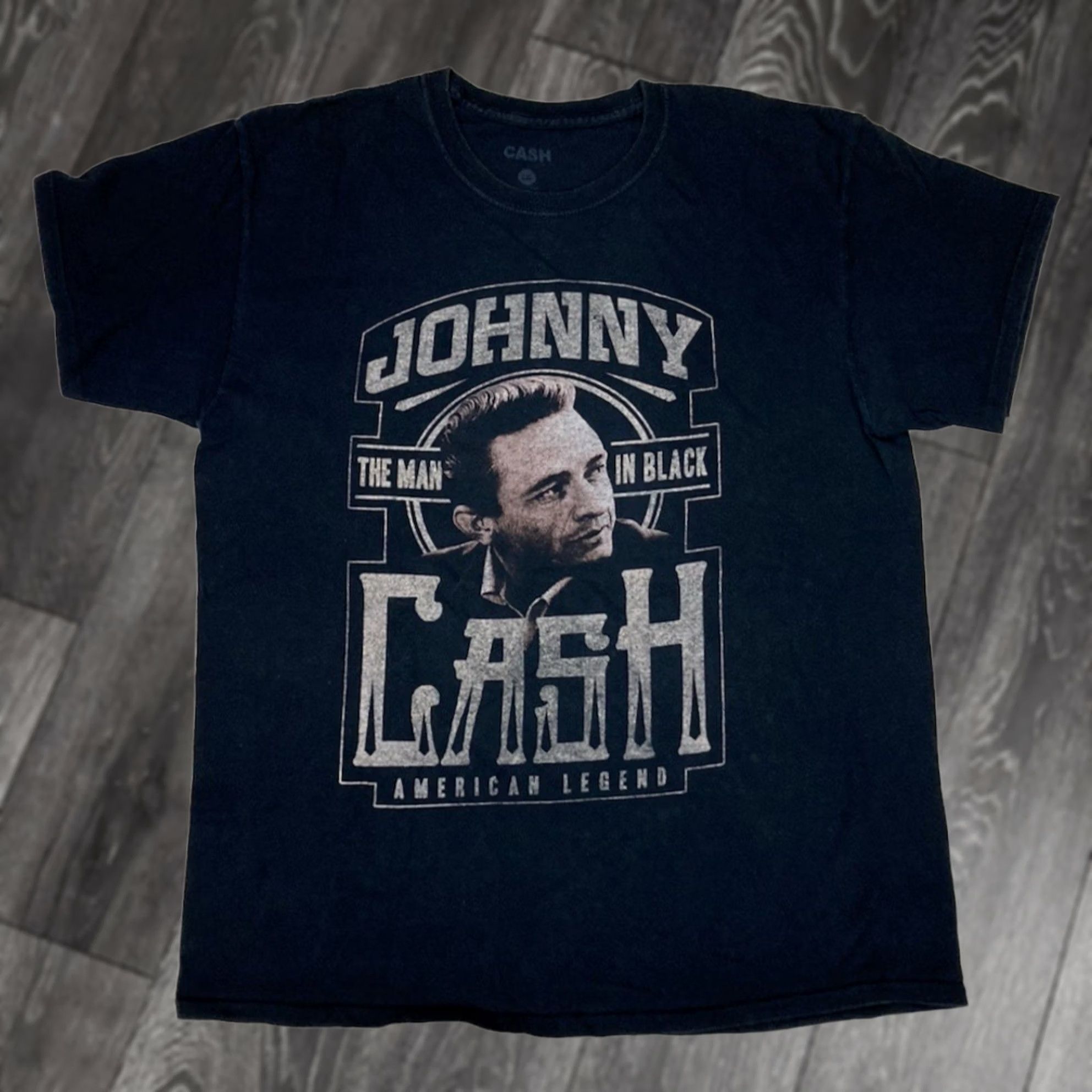 Vintage VINTAGE Johnny Cash The Man In Black Amarican Legend Graphic Shirt Mens Large Black Cotton Logo Retro Music T-Shirt Size US L / EU 52-54 / 3 - 1 Thumbnail