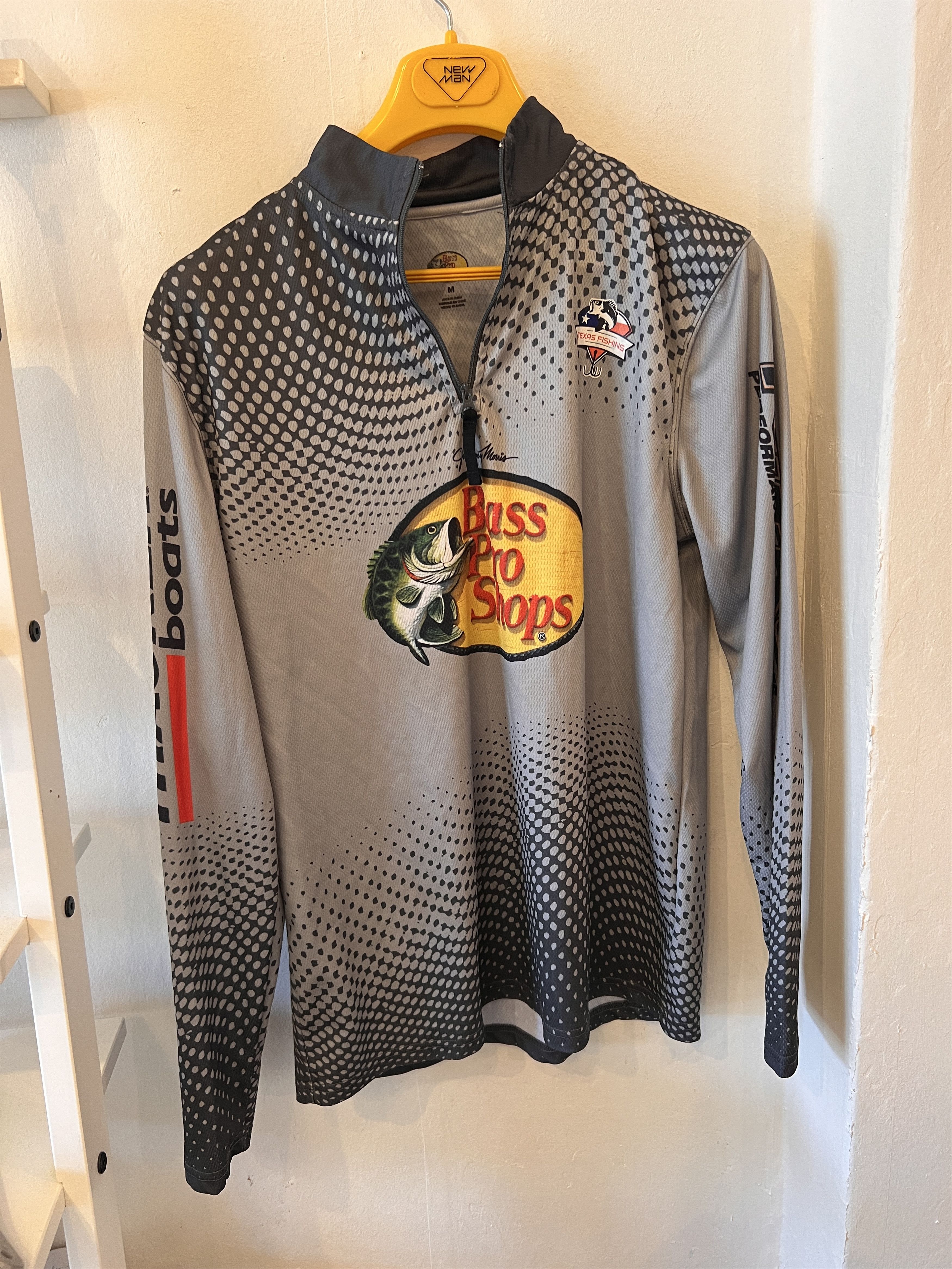 Bass Pro Shops Active wear trend Size US M / EU 48-50 / 2 - 1 Thumbnail