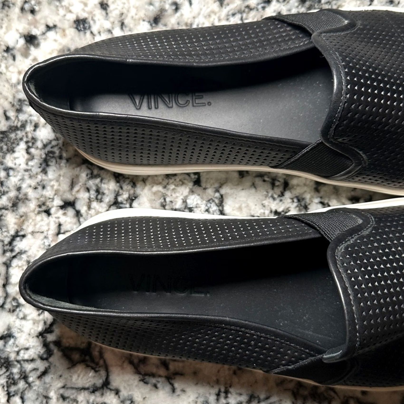 Vince Vince Slip On Sneakers 7 Women Black Mens? No - Women US 7 Slip On Shoes Vince Black 7 Women Size US 7 / IT 37 - 6 Thumbnail