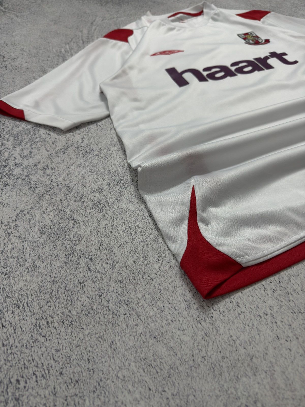 Umbro VTG UMBRO LINCOLN CITY FC 2008-2009 HOME FOOTBALL T-SHIRT Size US XL / EU 56 / 4 - 3 Thumbnail