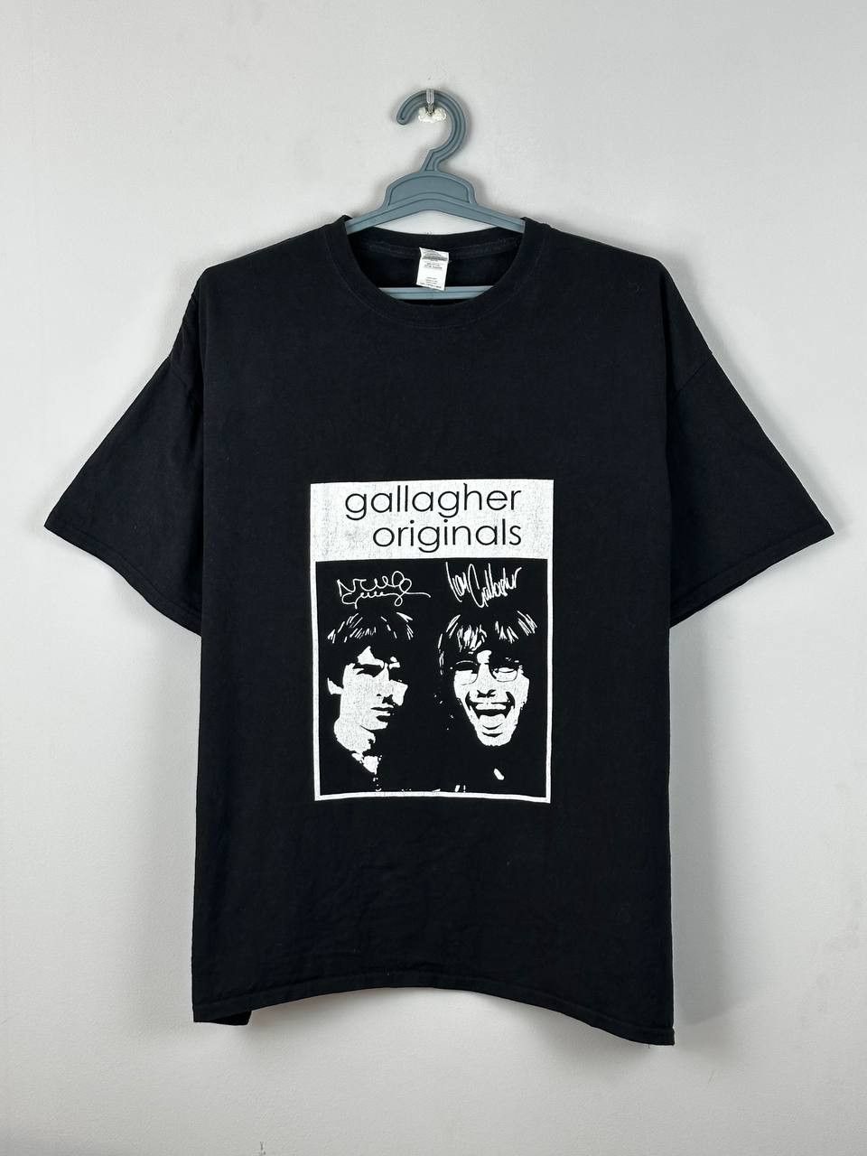 Band Tees Vintage Liam Gallagher Oasis Band Brit rock T Shirt Rare Size US XXL / EU 58 / 5 - 1 Thumbnail