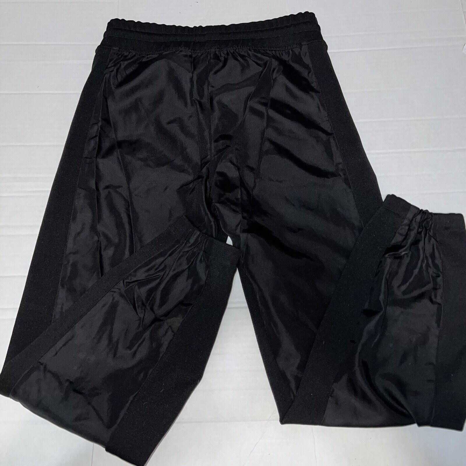 Yeezy Yeezy Season 3 Tyvek Jogger True Onyx Mens Small Black Pants Size US 28 / EU 44 - 4 Thumbnail