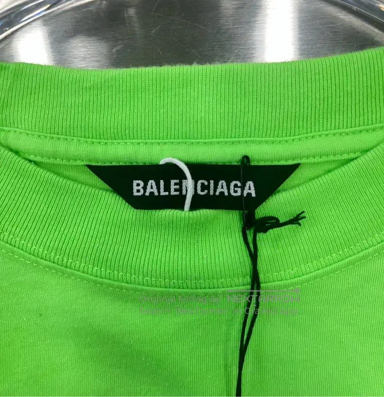 Balenciaga Balenciaga Green Short Sleeve T-Shirt with Multilingual Lo Size US M / EU 48-50 / 2 - 4 Thumbnail