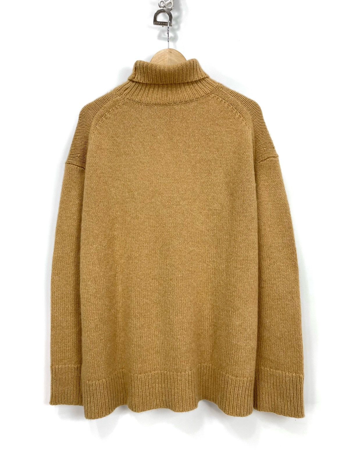 Celine Rare Vintage CELINE Cashmere Turtleneck Sweater – RelaxedFit Size S / US 4 / IT 40 - 4 Thumbnail
