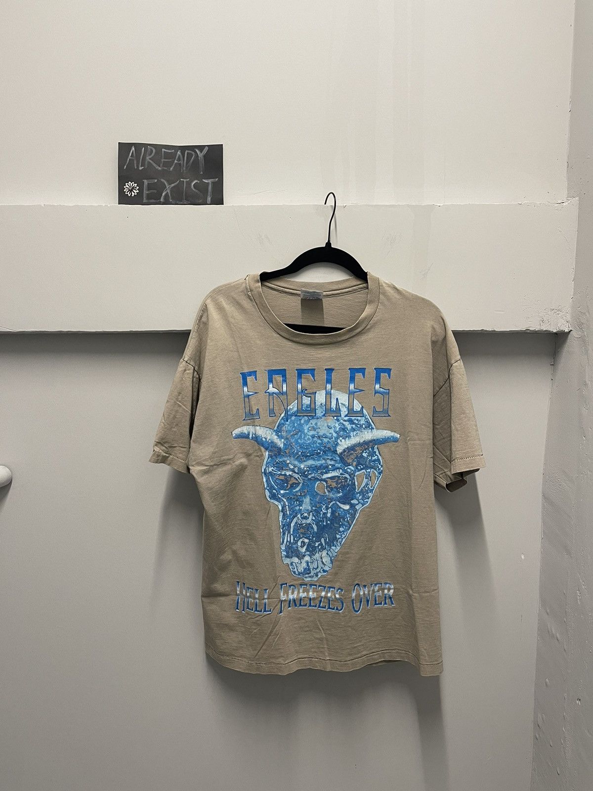 Vintage The eagles 94’Hell Freezes over Tee Size US L / EU 52-54 / 3 - 1 Thumbnail