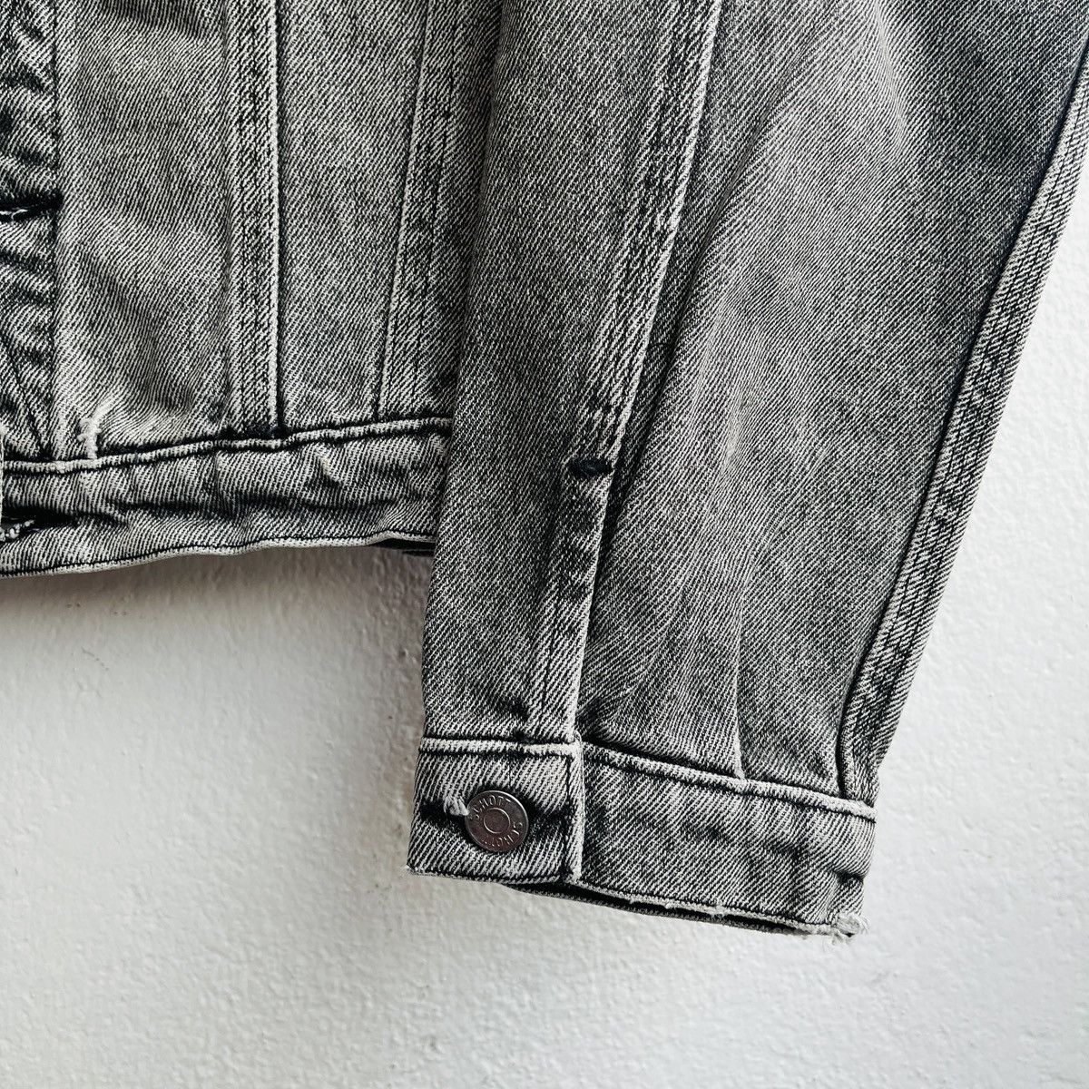 Def Leppard RARE VINTAGE SCHOTT X DEF LEPPARD DENIM TRUCKER JACKET 1979 Size US M / EU 48-50 / 2 - 8 Thumbnail