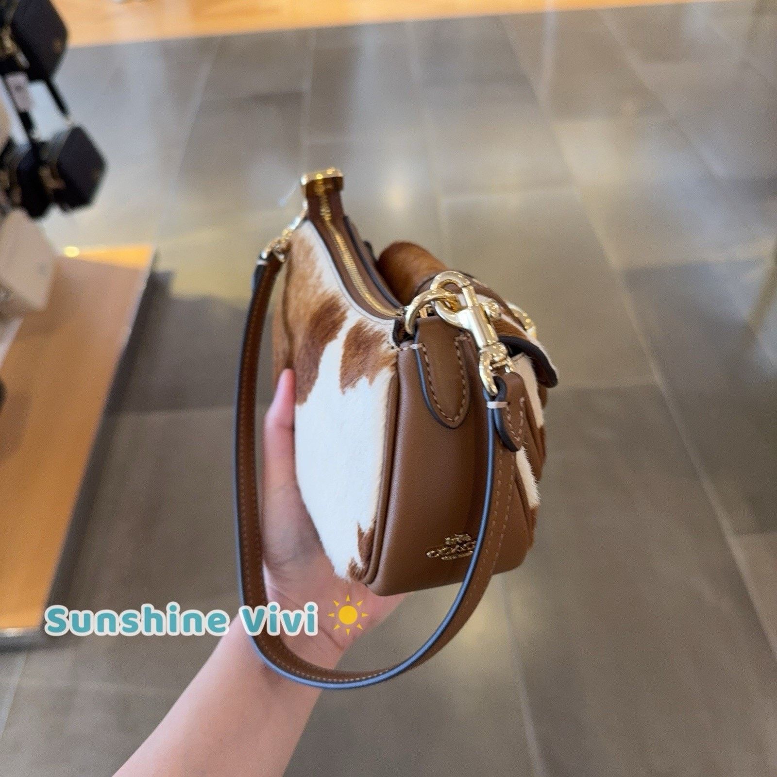 Coach NWT Coach Ashton Mini Shoulder Bag Haircalf Cow CDX79 Gold Size ONE SIZE - 4 Thumbnail