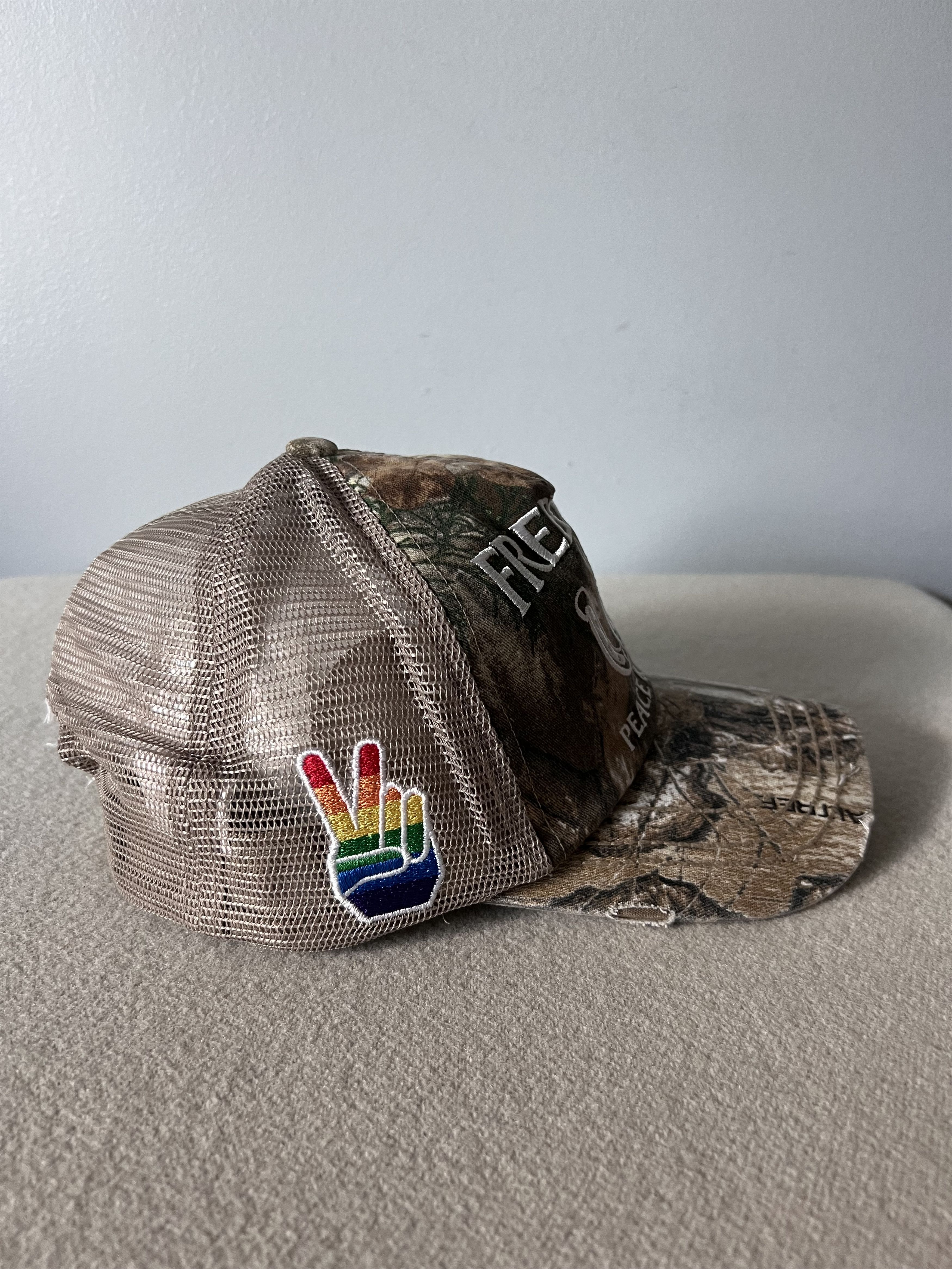 Palace Palace Skateboards Freedom Distressed Trucker Hat in Camo Size ONE SIZE - 3 Thumbnail