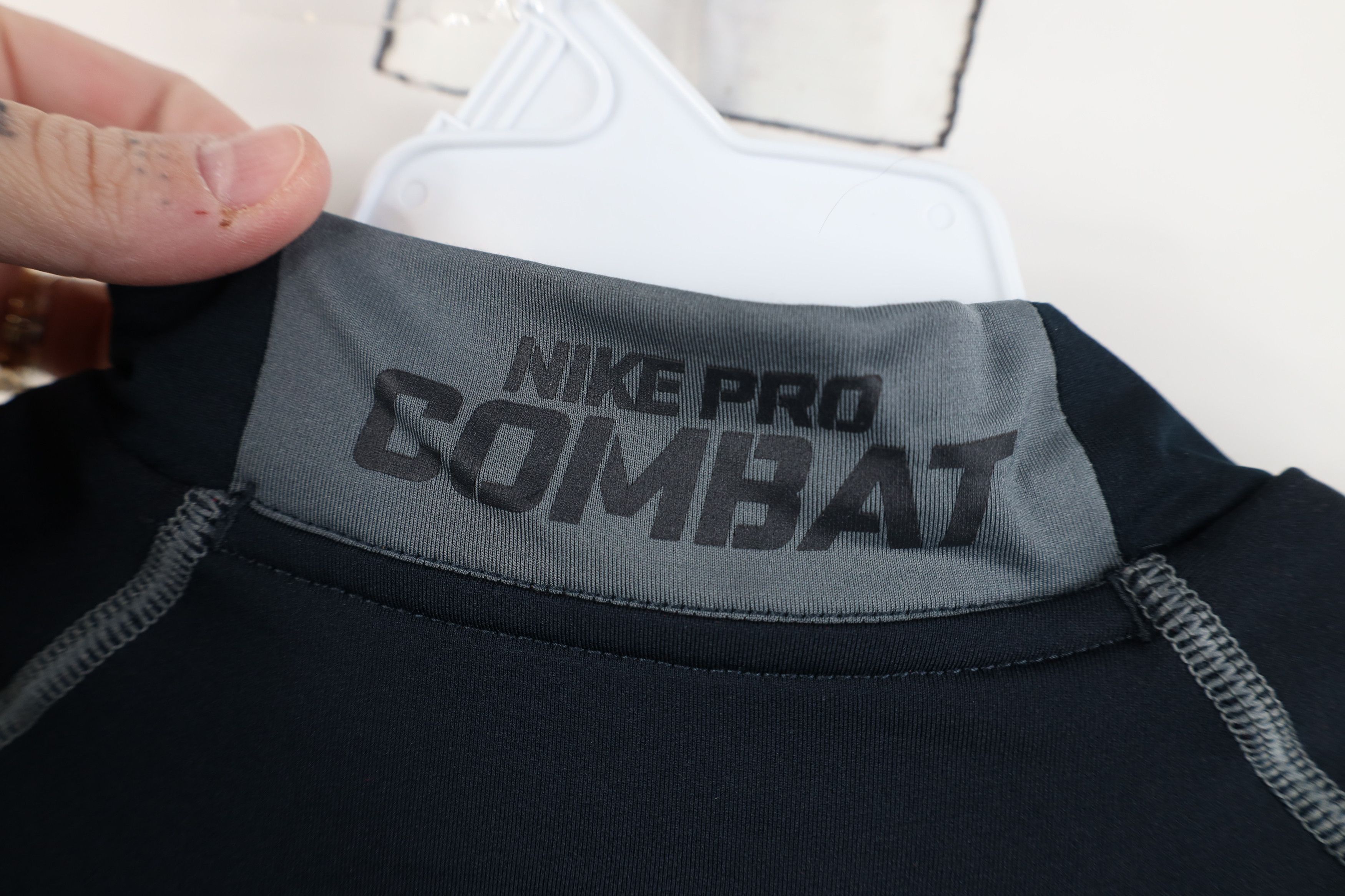 Nike Nike Pro Combat Hyperwarm Mock Neck Training T-Shirt Size US M / EU 48-50 / 2 - 13 Thumbnail