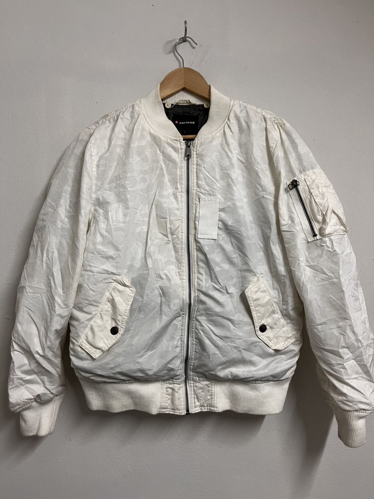 Airwalk 💥Airwalk Medium White Camouflage Bombers Flight Jackets Size US M / EU 48-50 / 2 - 1 Thumbnail