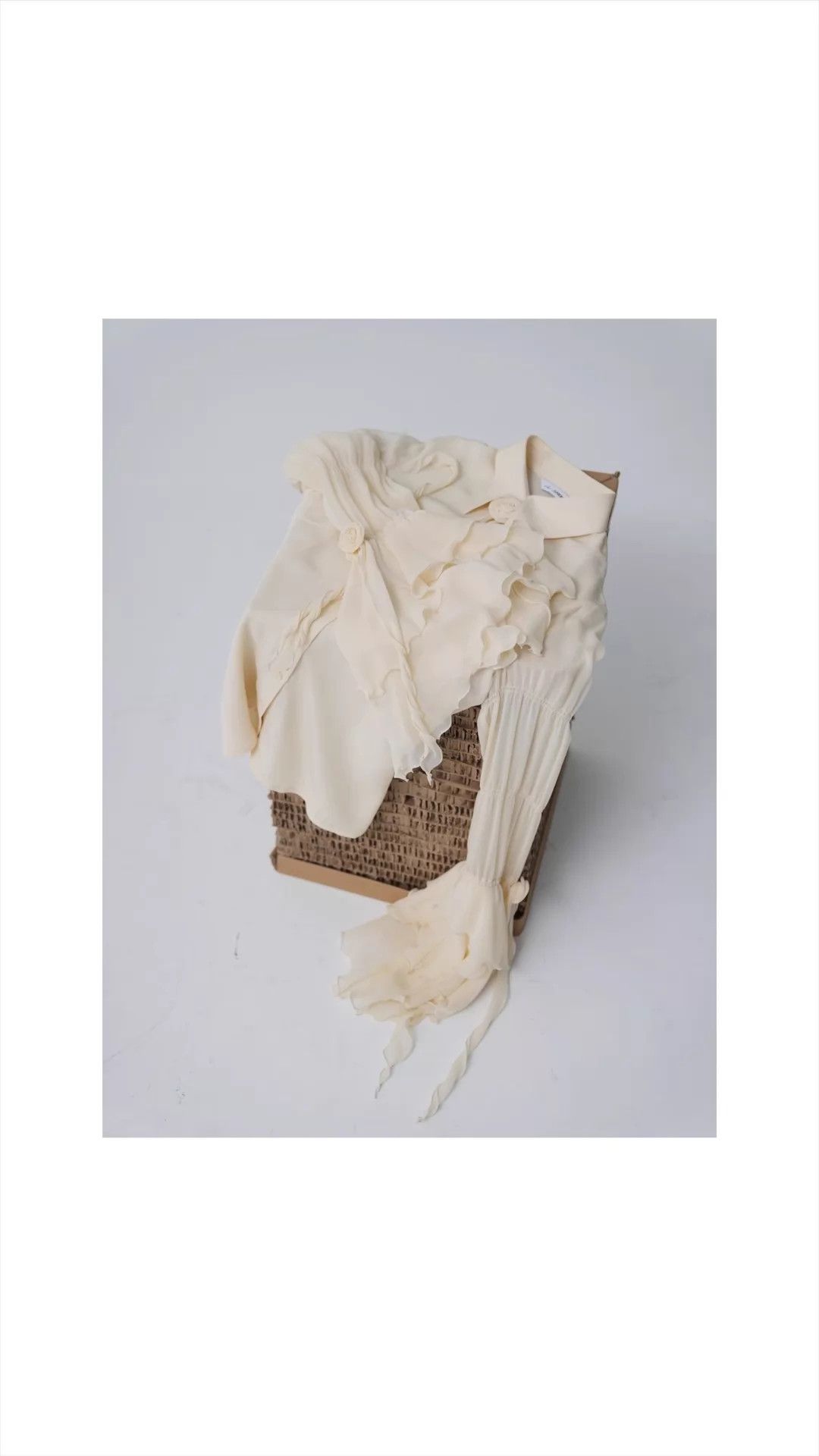 Other Vieuxnew silk white rose handmade shirt champagne white Size ONE SIZE - 5 Thumbnail