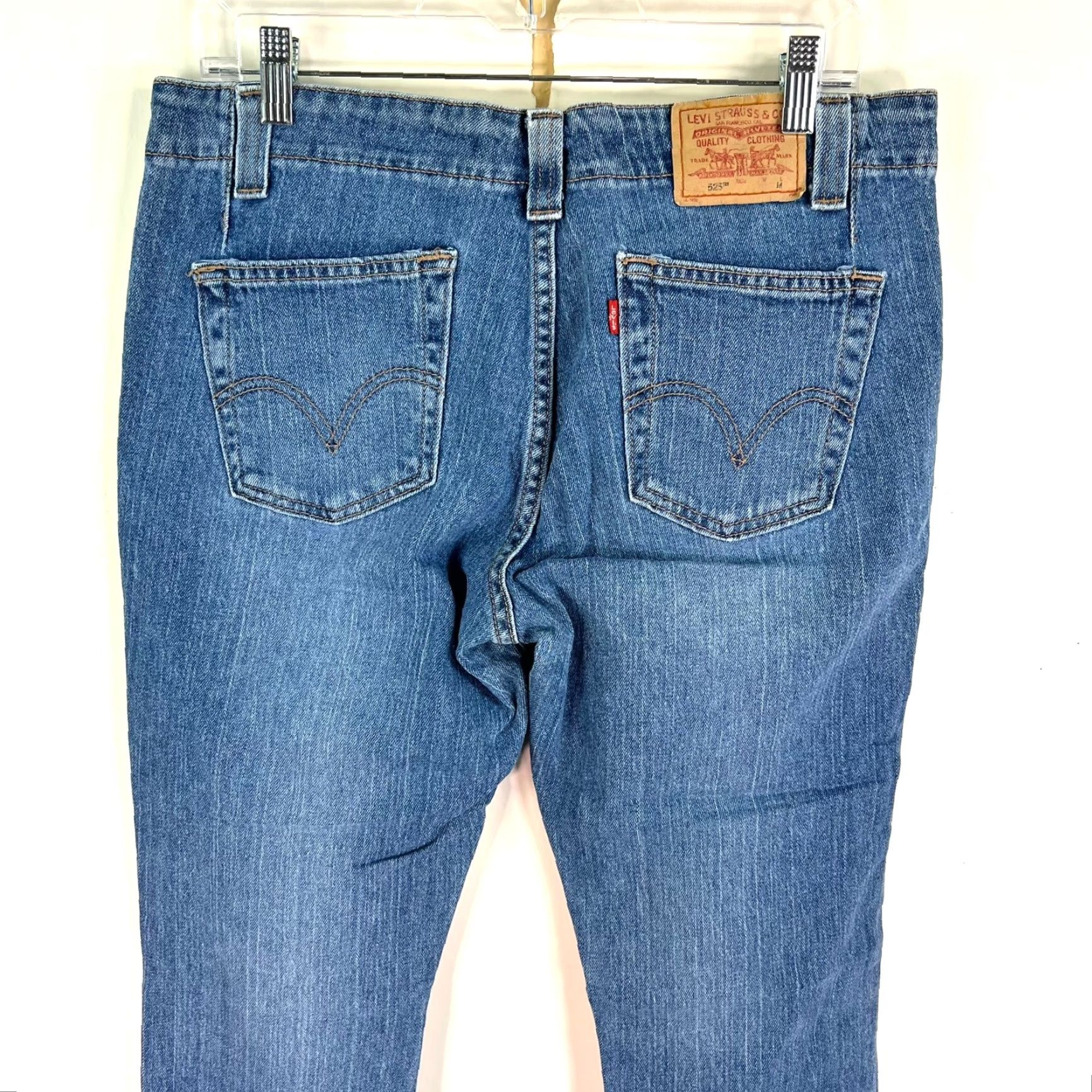 Levi's Levi's 525 Nouveau Bootcut Jeans Blue Denim 12 Regular 34x32 Womens Vintage No 5-Pocket Zipper Logo Button Dark Wash USA 90s Style Size 34" / US 12 / IT 48 - 5 Thumbnail