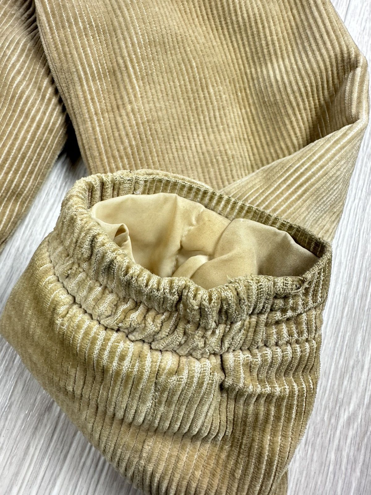 Levi's Vintage Levi’s Corduroy Trucker Jacket Mede in Italy 1979 Size US M / EU 48-50 / 2 - 9 Thumbnail