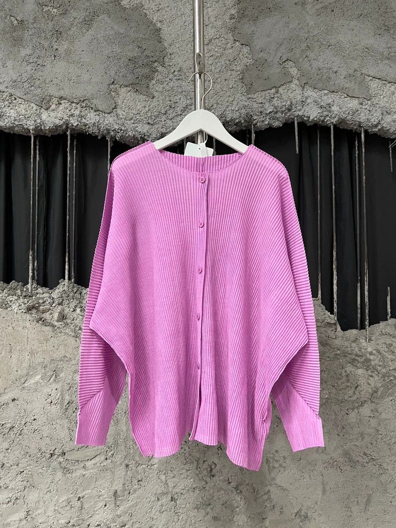 Other Issey Miyake/三宅一生 Pink pleated cardigan Size M / US 6-8 / IT 42-44 - 1 Thumbnail