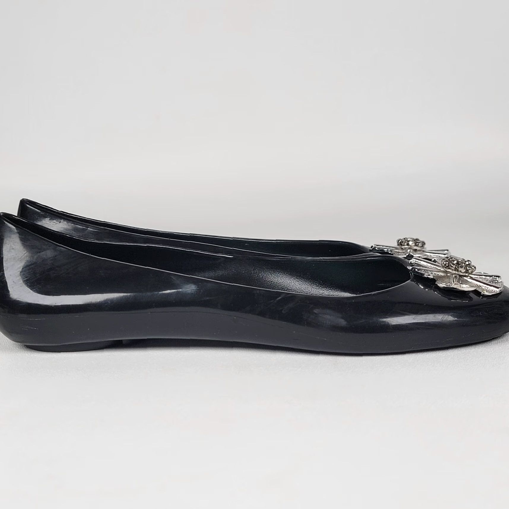 Vintage OKA b Ballet Flats Charcoal Black Jelly Medallion Skimmers Size 9 Women Flat Slip On Round Toe Casual Rubber Upper Medallion Accent, 9 Size US 7 / IT 37 - 2 Thumbnail